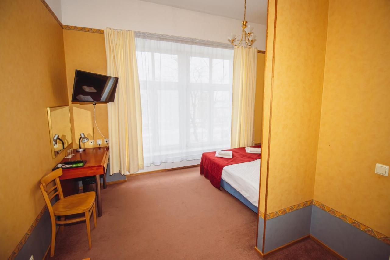 Hotel Promenaadi Haapsalu Exterior foto