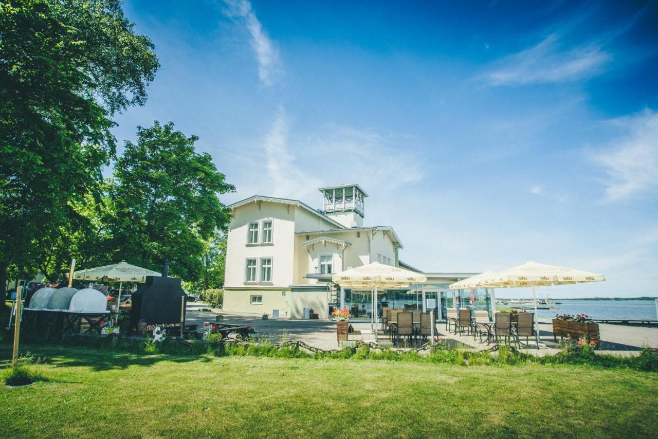 Hotel Promenaadi Haapsalu Exterior foto
