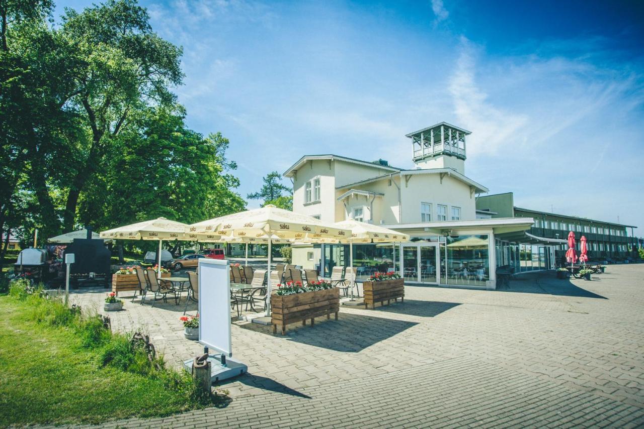 Hotel Promenaadi Haapsalu Exterior foto